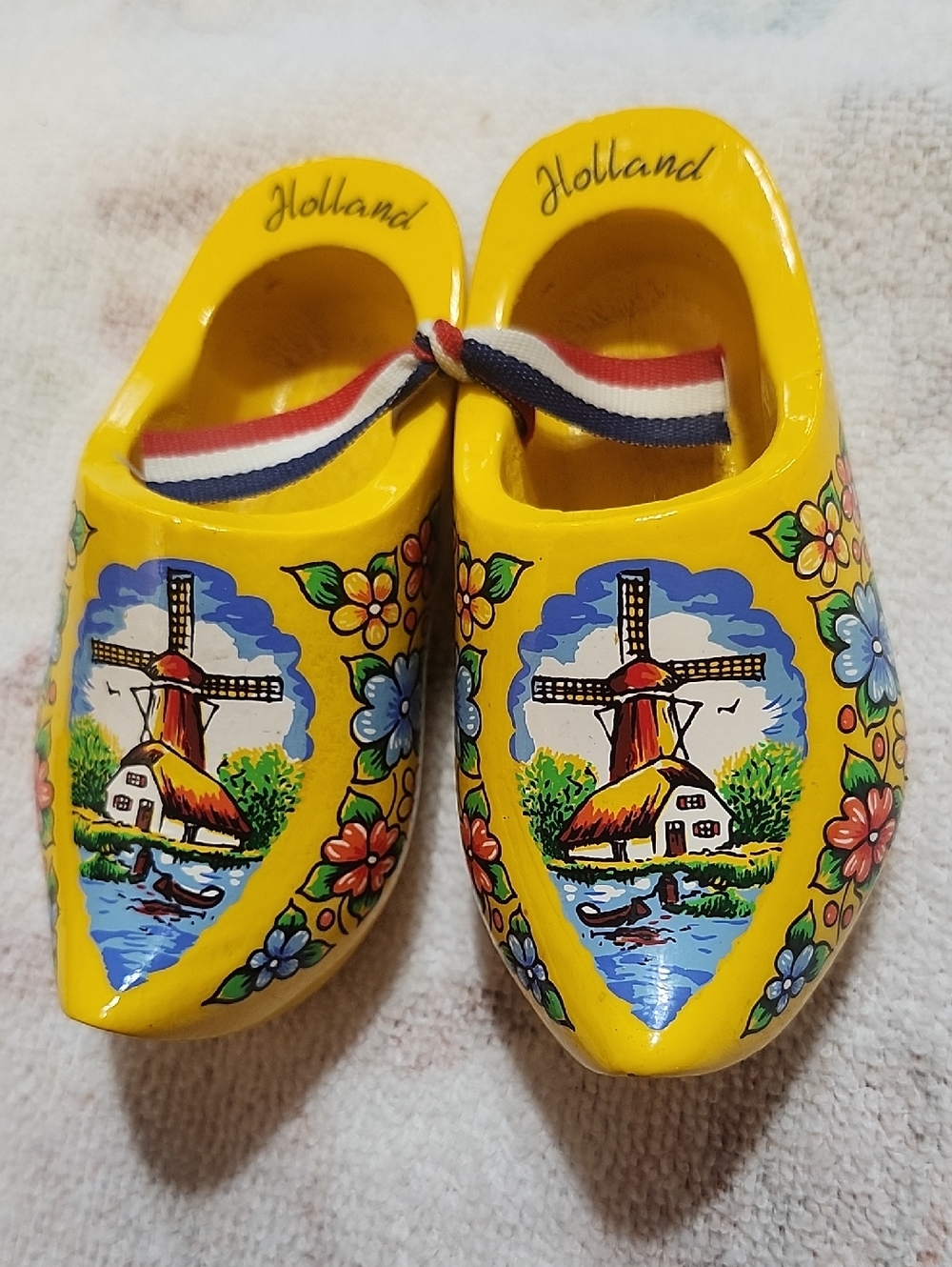 Souvenier Holland Wooden Dutch Clogs Windmills Scenery